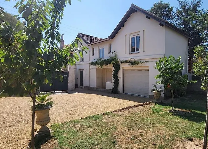 Les Tilleuls - Arenes De Béziers